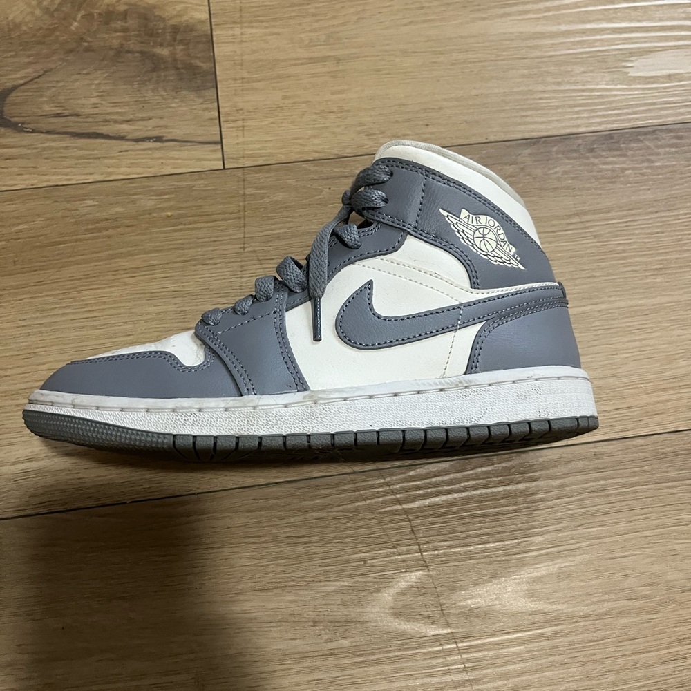 Jordan Women's Sneakers Gray and White